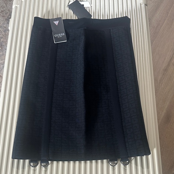BNWT GUESS Textured Black A-Line Skirt - Picture 1 of 8